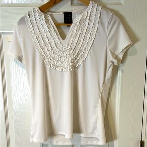 Due pea due: White Ruffled Bib Collar Blouse